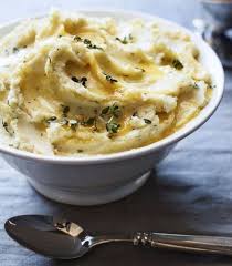 Are You Using The Wrong Potatoes For Your Mashed Potatoes Williams Sonoma Taste Mashed Potatoes Vegetarian Thanksgiving Best Mashed Potatoes
