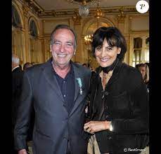 Regístrate en deezer gratis y escucha a yves lecoq: Bryan Ferry Yves Lecoq Bertrand Rindoff Petroff Epingles Devant La Belle Ines Purepeople