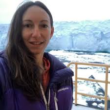 Tasha Snow (@TashaMSnow)