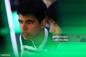 Nicolas Villalba and Donovan Hunt of KiNG eSports pose with their... News  Photo