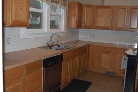 paint colors for kitchens with oak