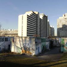 Die wohnung befindet sich in der bevorzugtesten lage des münchener olympiadorfes im 16. Olydorf Balkone Werden Wegsaniert Stadt Munchen