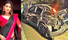 Former bigg boss tamil contestant and south actor yashika aannand is severely injured in a car accident that took place at mahabalipuram, tamil nadu around 1 am on sunday. An864q6qooavsm