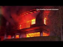Klappentext zu „das brennende haus der tanz des lebens: Geisenheim Rentner Stirbt Im Brennenden Haus Youtube