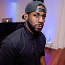 Are there available stagehands in Virginia Beach?