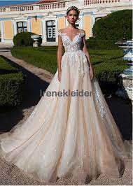 Lila brautkleid brautjungfer, modell, ballkleid, brautkleider, brautkleid kleid png. Gast Hochzeitskleid Idee Lange Maxikleider Fur Die Hochzeit Verheirateter Hochzeitskleid Trumpf