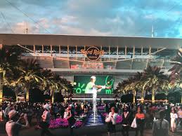 food at hard rock stadium miami mojo donuts pizza fuku