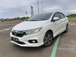 Motor bebek keluaran tahun 70 an ini memang merupakan salah satu motor legendaris yang di produksi oleh pabrikan bernama honda. Harga Honda City Bekas Tahun Muda Bisa Lebih Murah Rp100 Jutaan Mobil Bekas Mobil123 Com