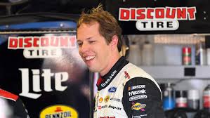 During this acceleration, the car must exert an average of 2,600 lbs of horizontal force each second against the track. Daytona 500 What Nascar Drivers Eat To Avoid Gut Bombs While Racing