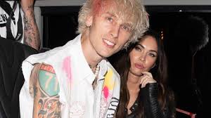 Check spelling or type a new query. Wegen Megan Fox Machine Gun Kellys Album Auf Platz Eins Promiflash De