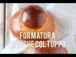 Io ho preparato le brioche fatte in casa con il lievito madre, ma se non lo avete potete utilizzare 10 g di lievito di birra fresco o poco meno di metà bustina di lievito di birra disidratato. Fare Le Brioches Brioches Veloci Colazione Con Brio