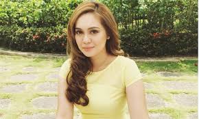 Her breakthrough came when she starred with amar asyraf in setia hujung nyawa, a drama series based on the novel of the same title where she played ersalina. Nelydia Senrose Dulu
