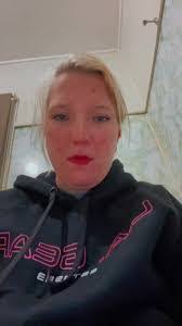 Bernadette Ries's Instagram, Twitter & Facebook