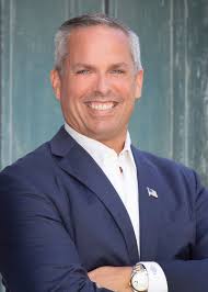 Christopher Koon's Instagram, Twitter & Facebook