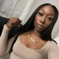 Loretta Embry's Instagram, Twitter & Facebook