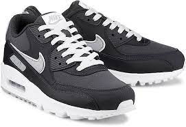 Stitched overlays offer durability while adding classic '90s detailing for ultimate street style. Nike Air Max 90 Essential Dunkelgrau Gortz 47530401