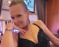 Wanda Schmacht's Instagram, Twitter & Facebook