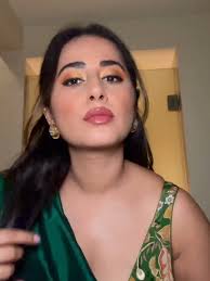 shriya.aagrawal (@shriya.aagrawal)