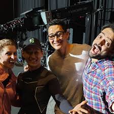Anna kendrick, toni collette, daniel dae kim in netflix space thriller. Anna Kendrick Rocks On Twitter New Photo Of Anna Kendrick On The Set Of Stowaway Credit Tighterfighteryoon