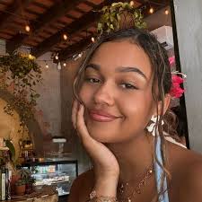 Lay 𓇼 (@mads.bailey.lay)