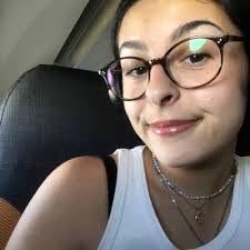 Lisa Maillet's Instagram, Twitter & Facebook