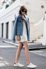 15 Summer Outfits With Oversized Denim Jackets Styleoholic Check out our oversized denim jacket selection for the very best in unique or custom, handmade pieces from our clothing shops. with oversized denim jackets