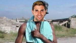 Luego de que dibu martínez atajara el penal del jugador de boca, se escucha el grito que proviene de uno de los la noche de consagración de dibu martínez en la copa américa, una fábrica de memes. Vqcu8oru8cjnxm