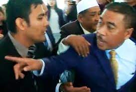 Timbalan speaker dewan rakyat, datuk seri azalina othman pada sidang dewan rakyat di bangunan parlimen, kuala lumpur. Kecoh Dua Ahli Parlimen Barisan Nasional Bertengkar Di Lobi Parlimen Astro Awani