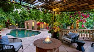 About the lovely home and its amazing hancock park setting. See Some Of The La Estates Owned By Celebrities