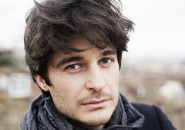 Anche da piccolo era un bambino delizioso, attirava moltissimo l'attenzione, e al contrario di me era molto attivo. Lino Guanciale