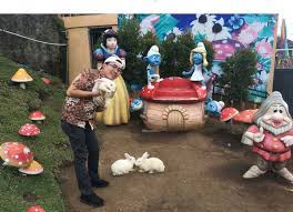 Untuk kelinci pedaging yang mempunyai fungsi sebagai kelinci yang dikonsumsi karena mempunyai bobot yang bisa. Liburan Edukatif Wisata Taman Kelinci Dan Rumah Strawberry Ajarkan Anak Untuk Mengenal Tanaman Hidroponik Tempat Wisata Lampung