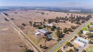 Quest shepparton is located just 200 metres from the cbd and shepparton law courts. Radio Australia Shepparton The Swling Post
