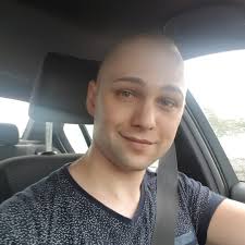 Hi everyone, my Legion Space won't start anymore.. I reinstalled it,  started it as administrator, took out the SD card but nothing works.. every  time I try to start Legion Space, the