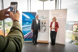 Maybe you would like to learn more about one of these? Klimaschutzministerium Und Automobilimporteure Start Der Offensive Fur E Mobilitat