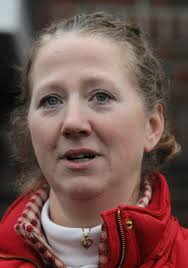 Girl helps family escape raging blaze just in time