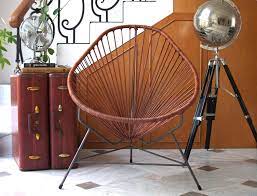 Manufactured in a modern factory in italy by italian craftsmen, the olé deck chair is made out of unique blend of polyethylene for strength and durability. The Debate Between Original Replica Acapulco Chairs