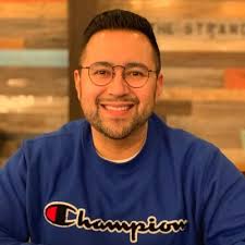 David Bucio (@DinkinFlicka84)