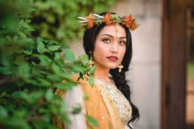 The brides from south india sure have their own unique style. An Indian Bride S Guide To Wearing Flowers In Hair