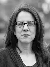 Lisa Daughtry's Instagram, Twitter & Facebook