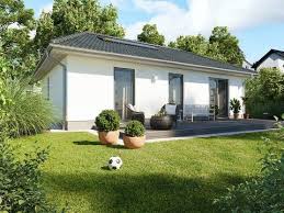 Einfamilienhaus Ausstellungshaus Munchen Von Weberhaus Fertighaus De In 2020 Town Country Haus Bungalow Massivhaus