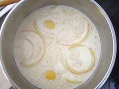 Milch Mit Anis Und Zitronenschale Aromatisieren Fur Spanischen Knusper Pudding Leckere Gerichte Lebensmittel Essen Ausgebackenes