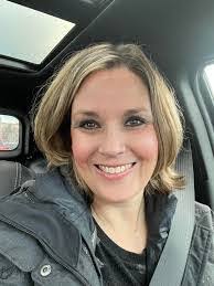 Polly Bechtold's Instagram, Twitter & Facebook