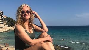 Katja burkard c/o @zum.impressum • kontakt: Katja Burkard Rtl Moderatorin Schickt Sexy Urlaubsgrusse