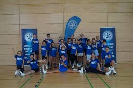 At room temperature (70°f or 21°c), a gallon of water weighs 8.33lb (3.78kg). Premiere Inline Artistic Sommercamp 2020 Tus Makkabi Frankfurt 1965 E V