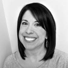 Tracey Hare's Instagram, Twitter & Facebook