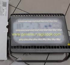 Terdapat ⭐ 20+ varian yang dapat anda beli untuk hunian idaman, ⏩ cek produk salah satu lampu led yang paling laris dicari oleh banyak orang adalah lampu led hias. Lampu Sorot Led Philips 100 Watt Panel Surya Glodok Jual Solar Panel Gedung Ltc Glodok Lt Ug Blok C30 1 Jakarta 11180