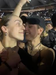 La vida., El despertar de la leona, El agradecer, Seguir creciendo., The  show must go on., 1. Feliz con mi Quidichi, 2. la Vida es bella🥰, 3.  Encantada de conocerme, 4. Gozando @natos_y_waor , 5. Me ...