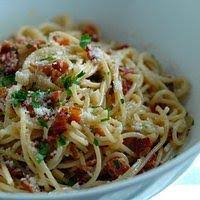 Karena awalnya juga makanan rakyat, mendingan kita coba buat sendiri saja yuk? Resepi Spaghetti Carbonara Chef Wan Recipes Tasty Query