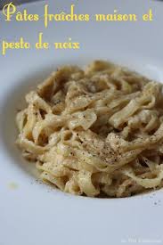 La Fee Stephanie Pates Fraiches Maison Sans Machine Et Pesto De Noix Recette Vegetale Pates Fraiches Recette Recettes De Cuisine