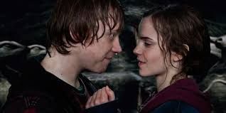 Among the many moments fans cheered for from the franchise's final chapter, harry potter and the deathly hallows part 2, was the epic first kiss between ron (rupert grint) and hermione (emma watson). Harry Potter Book Vs Movie Kisses Mugglenet